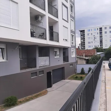 Jacuzzi Lux Apartment