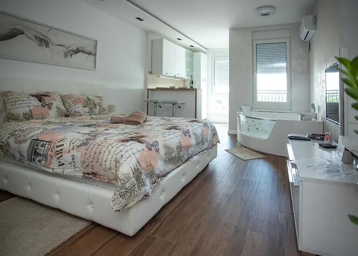 아파트 Jacuzzi Lux *