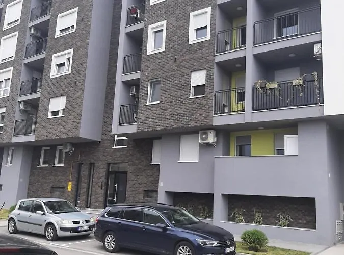 Jacuzzi Lux 아파트 수보티차